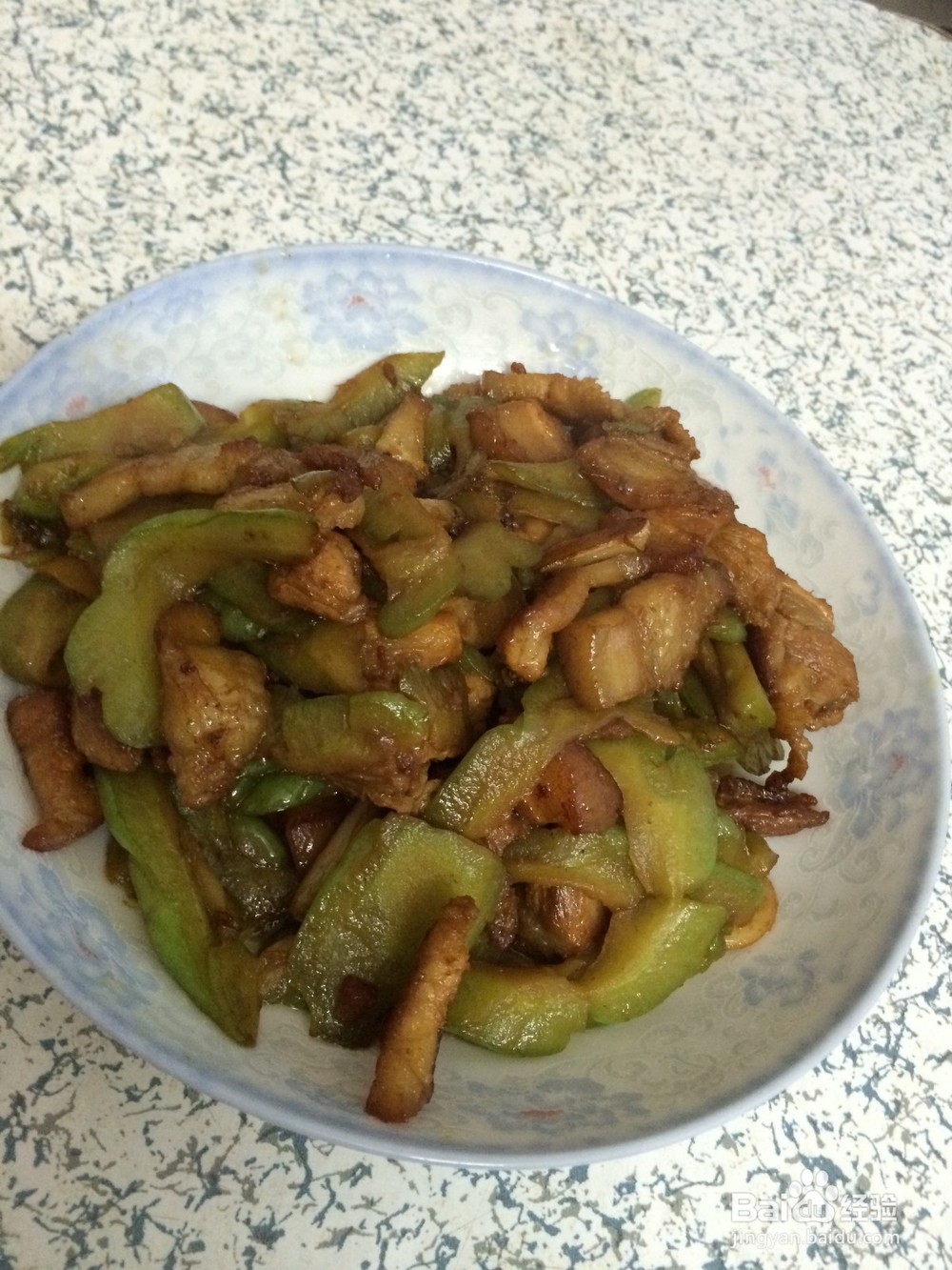 美味的五花肉炒苦瓜