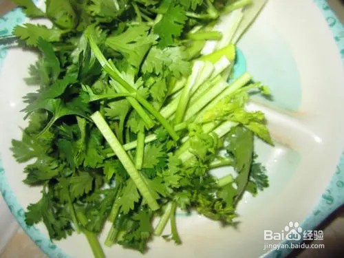 白萝卜丝炒香菜