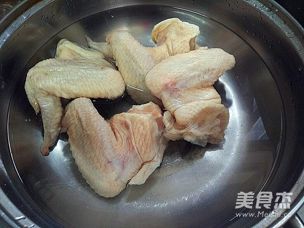 麻辣鸡翅的做法