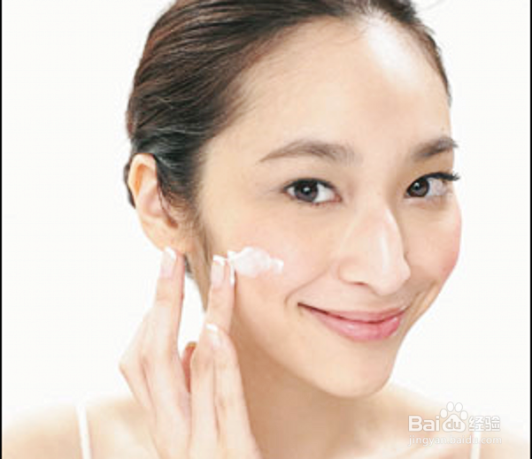 女性应注意早晚皮肤护理