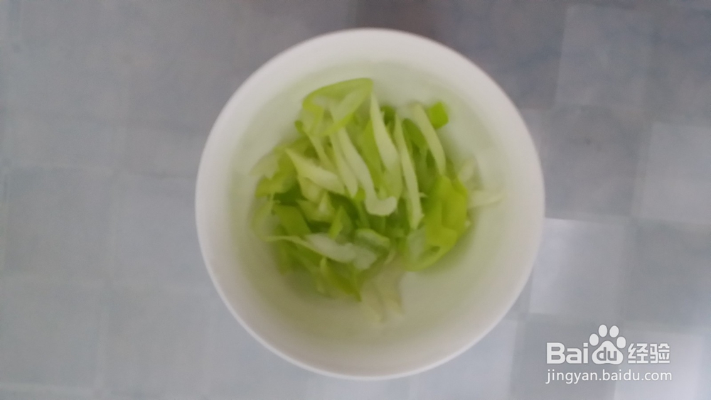 西红柿葱头酥肉炒意大利面