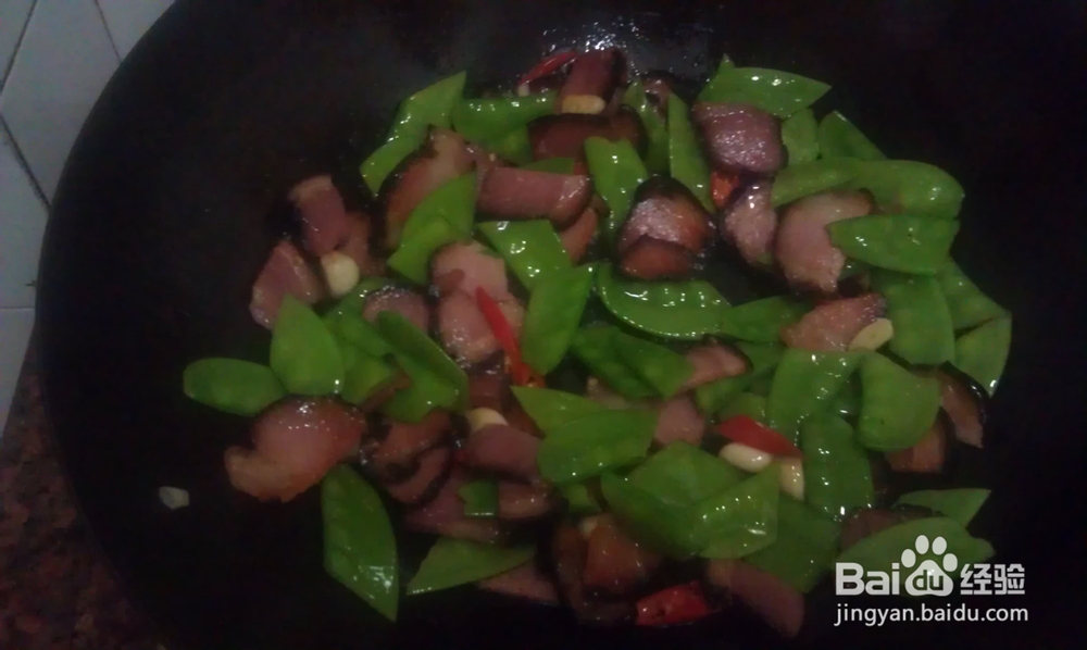 腊味飘香--荷兰豆炒湘西腊肉