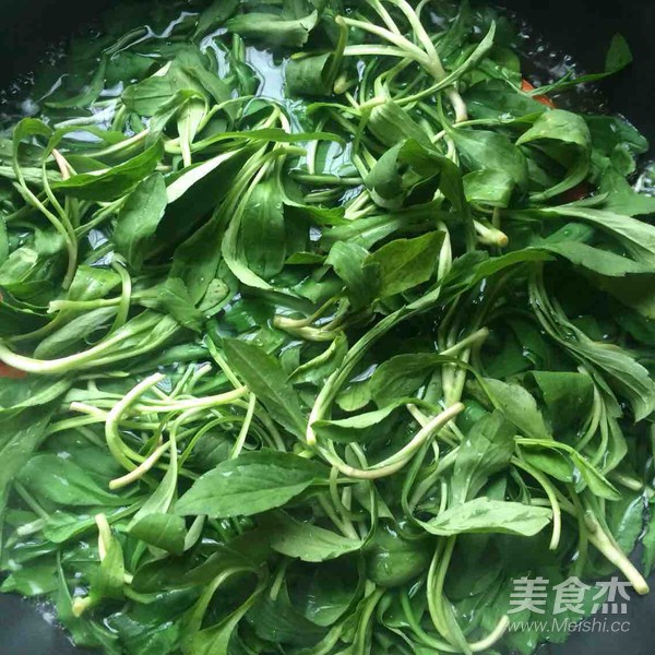 胡萝卜马兰头浓汁