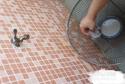 清理风扇灰尘小技巧