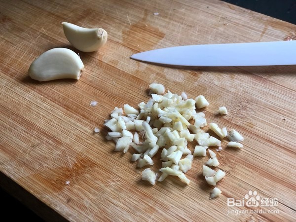 教你做虾仁炒西兰花