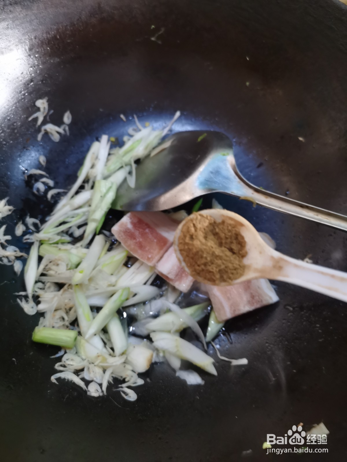 大辣椒炒五花肉