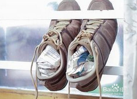 有哪些小妙招，可以预防鞋子磨脚。
