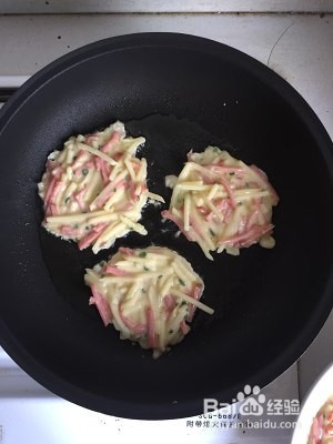 土豆火腿鸡蛋面饼怎么做
