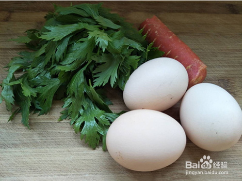 怎么做鸡蛋芹菜圈?