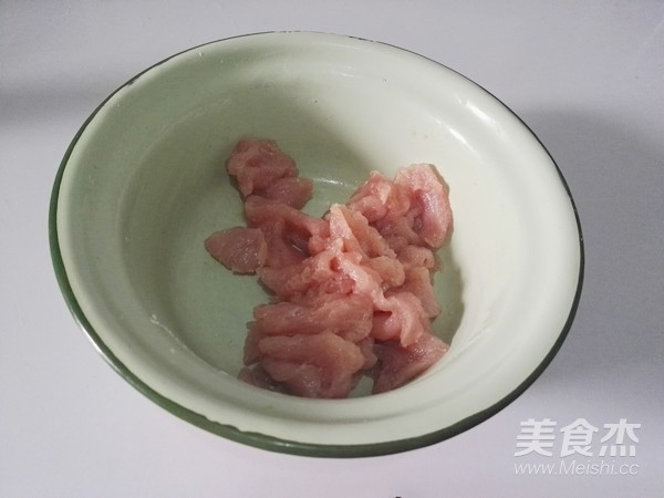 肉片花菜梗的做法