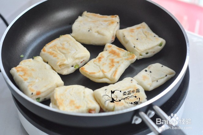 火腿肠蔬菜发面饼