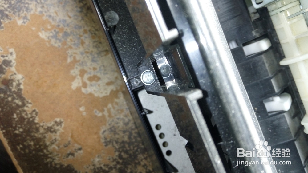 EPSON爱普生R330喷墨打印机进纸架拆解