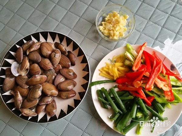 双椒炒花甲做法