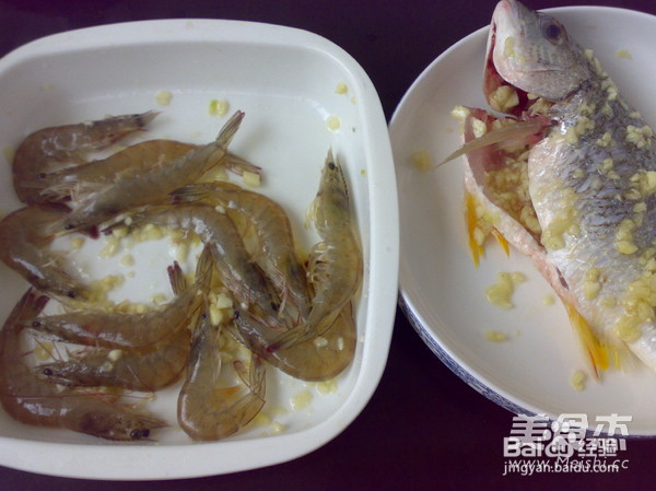 鱼虾满盘的做法