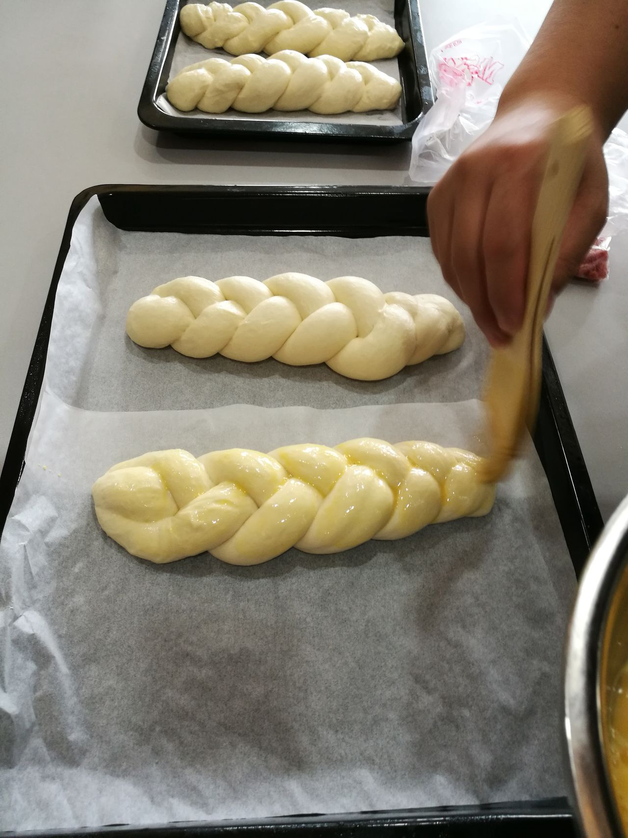 火腿色拉辫子包的做法，妈妈们学会了吗？