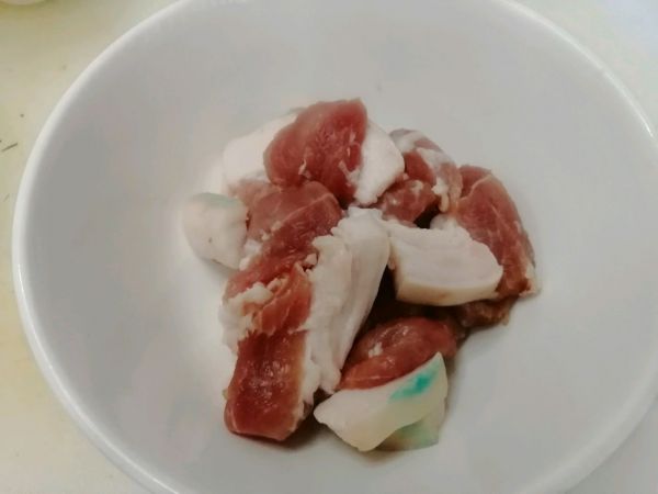 猴头菇香焖五花肉