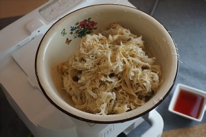 健康养生佳品虾干焖笋的做法