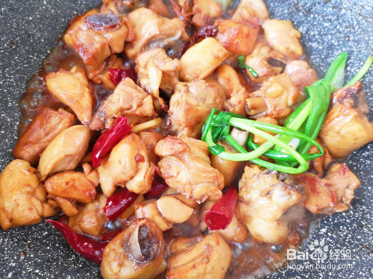 鸡腿炖土豆的做法