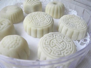 中秋节：[1]如何做豆沙馅冰皮月饼