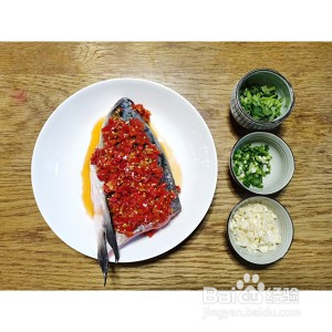 坛宗剁椒鱼头做法