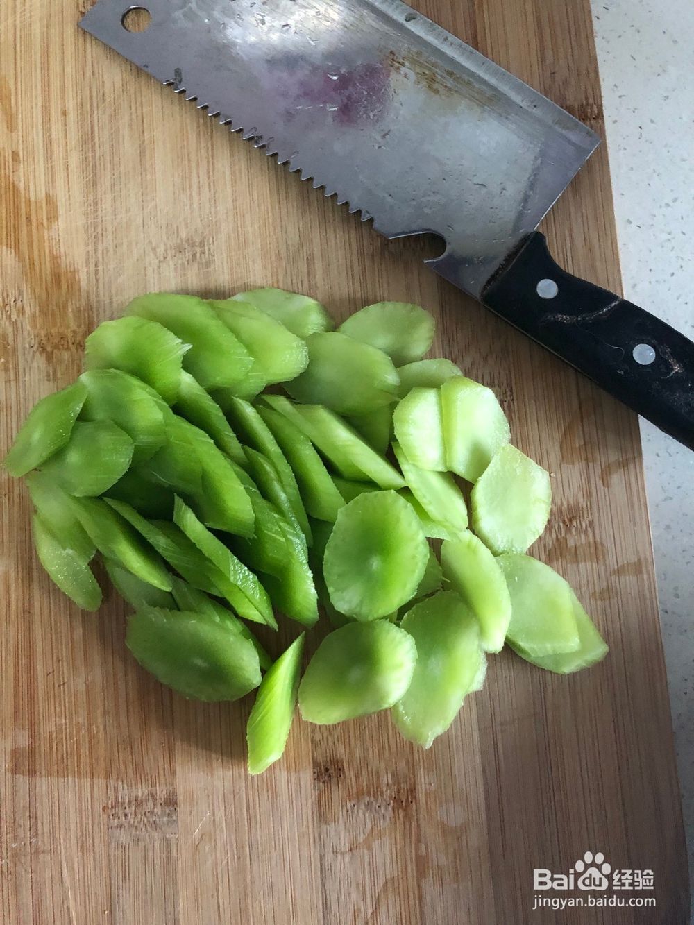 莴笋木耳肉片如何炒?