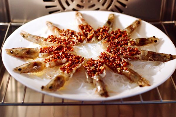 蒜末粉丝蒸好虾