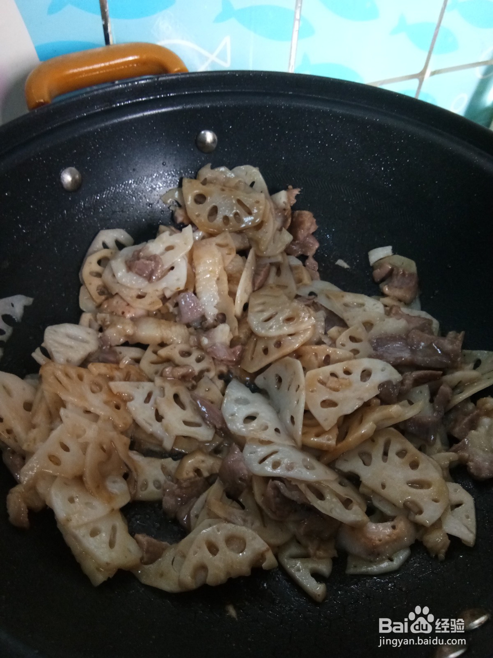 如何炒莲藕肉片又脆又好吃