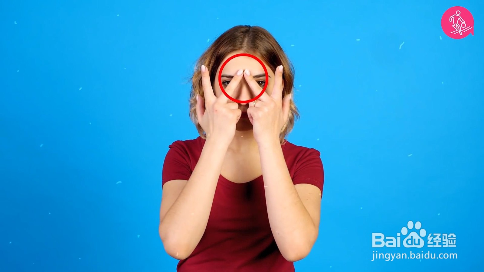 眼睛周围长皱纹？这个按摩手法学起来！