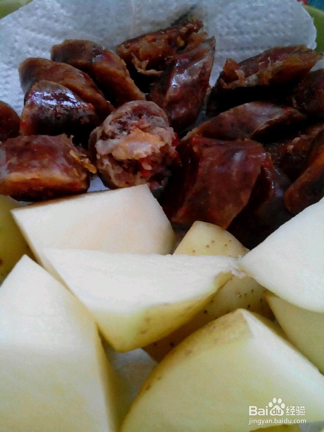 腊肠土豆饭的做法