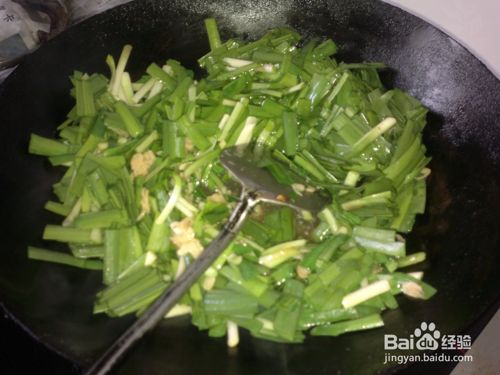 虾皮韭菜炒干丝的做法