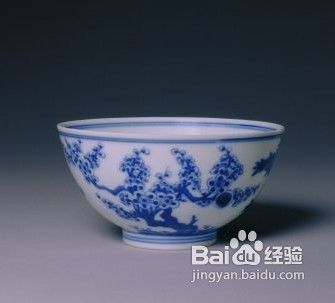 看胎釉 要先從認識真品入手,首先對真品特徵心中要有數 與真品相比,