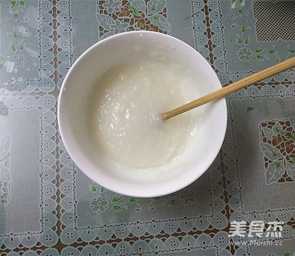 黄金万两-韭黄猪肉春卷