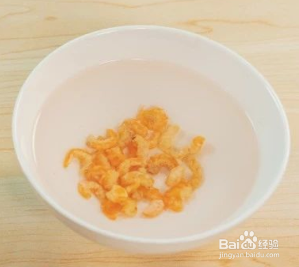 11个月宝宝补铁补钙补锌---海米鸡蛋紫菜面片汤