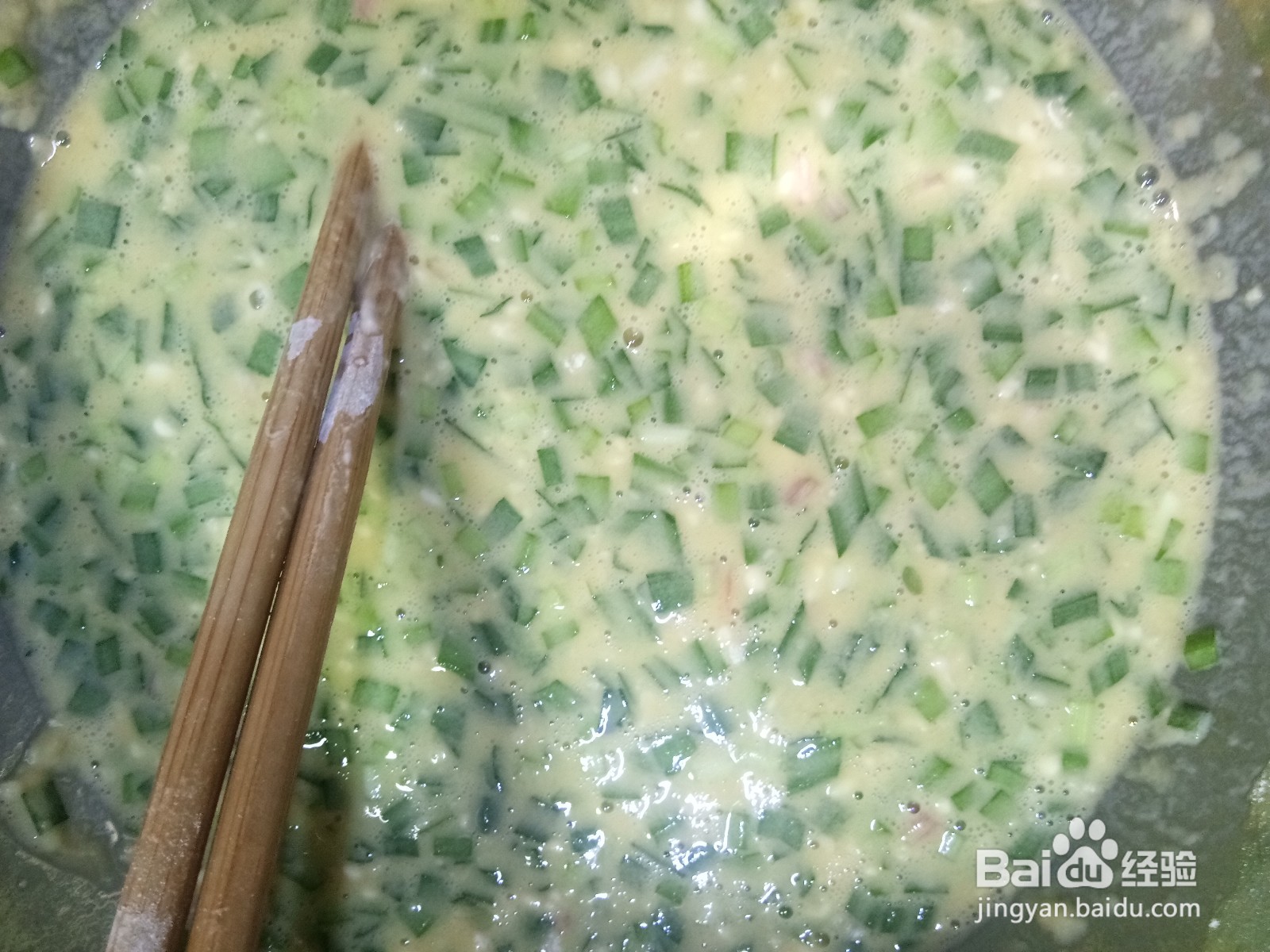 韭菜鸡蛋饼的家常做法