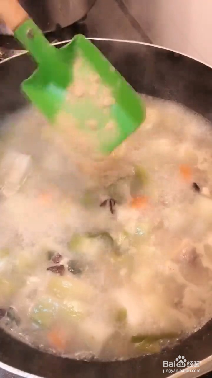 怎样在家正确自制味美的牛肉炖萝卜
