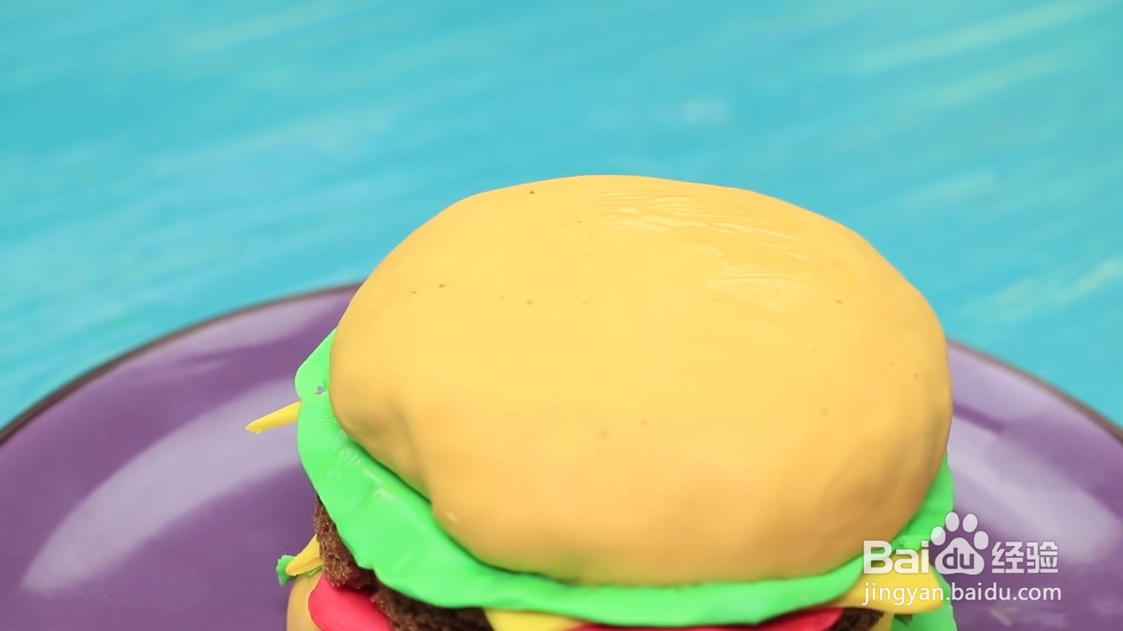 如何用蛋糕制作汉堡