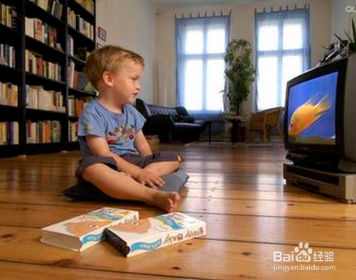 宝宝看电视的禁忌事项