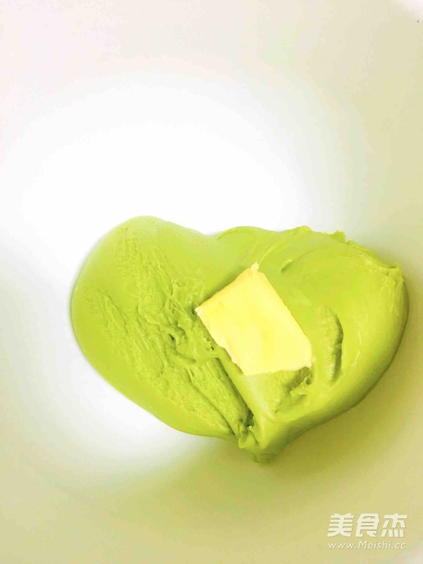 像月牙一般温柔的抹茶红豆软欧包