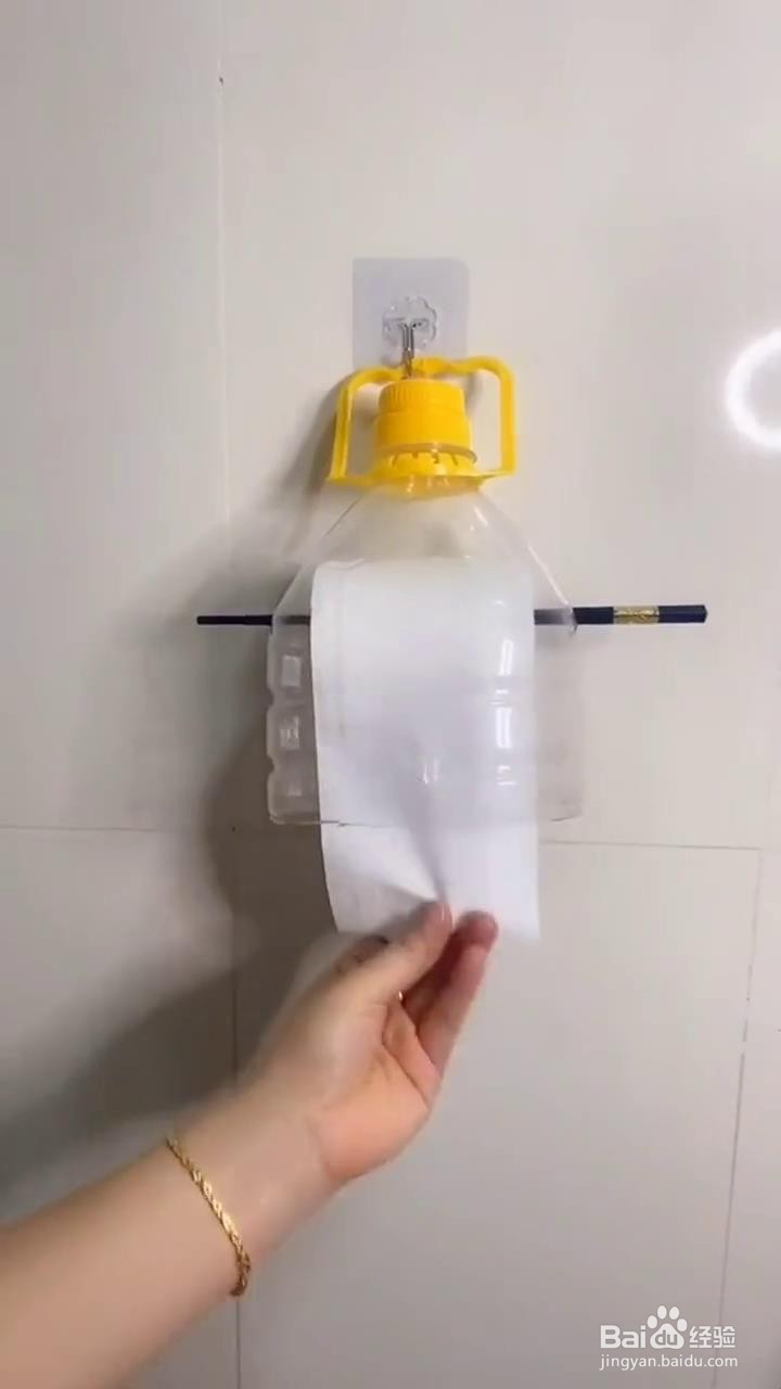 如何做一个防水的卷纸收纳架