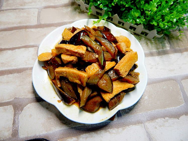 茄子能和豆腐一起吃吗