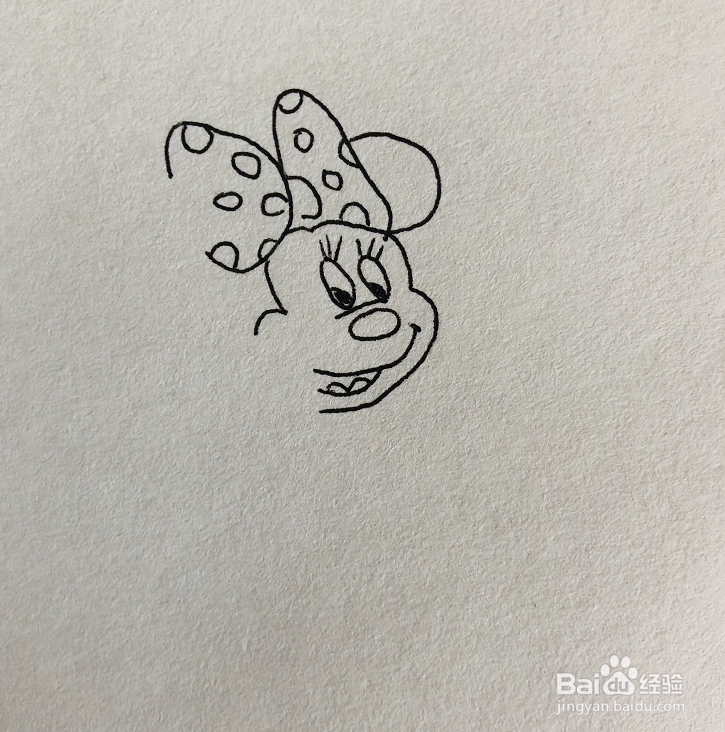 如何画开心的米妮简笔画