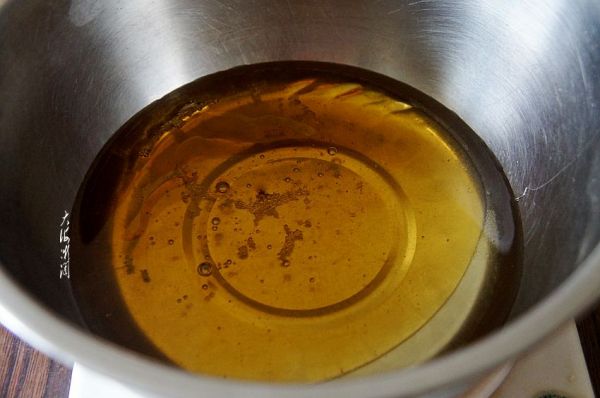 红豆沙蛋黄馅月饼