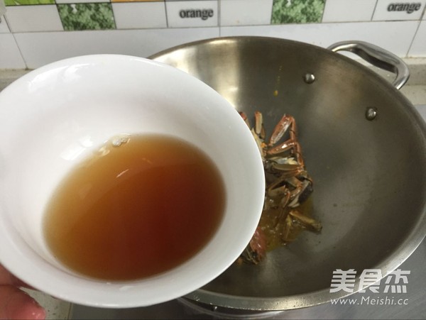 葱油焖蟹的做法