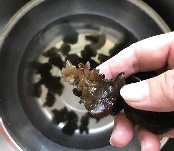 山药木耳鸭翅汤