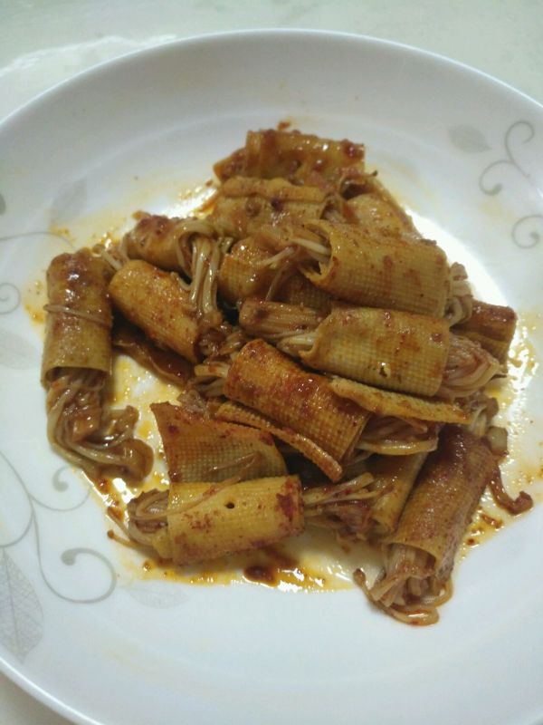 豆腐皮卷金针菇
