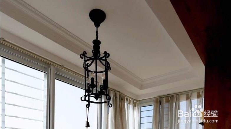 阳台吊顶完了怎么做晾衣架？