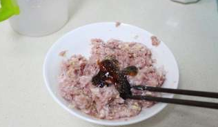 百合蒸肉的做法