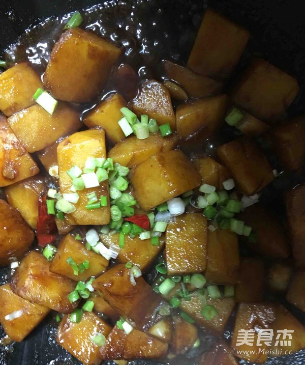 红烧土豆块的做法