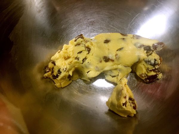 朗姆葡萄干奶酥球