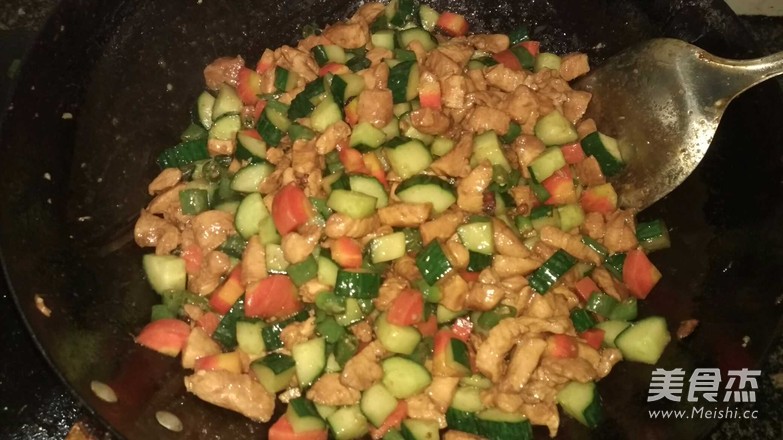 宫爆鸡丁的做法